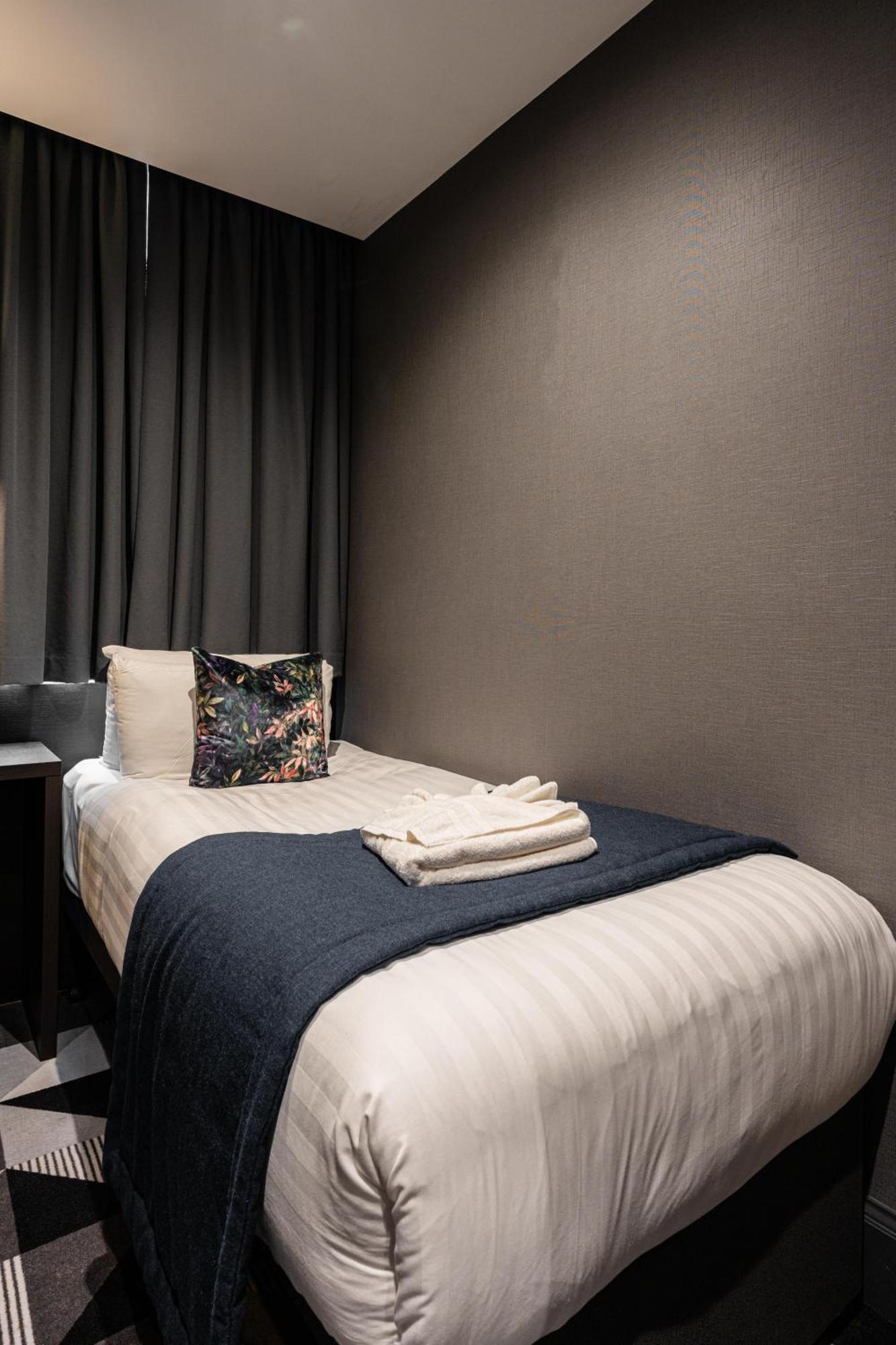 The House On Warwick Hotell London Exteriör bild