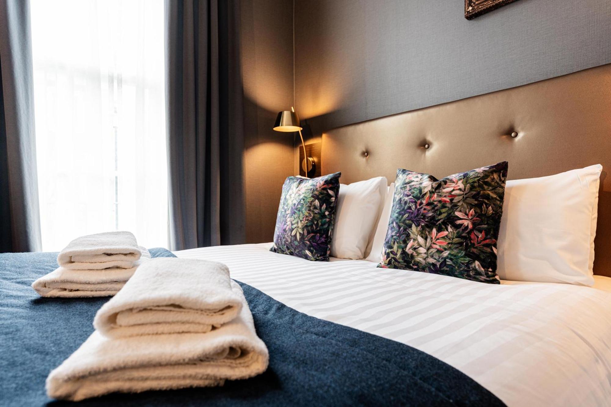 The House On Warwick Hotell London Exteriör bild
