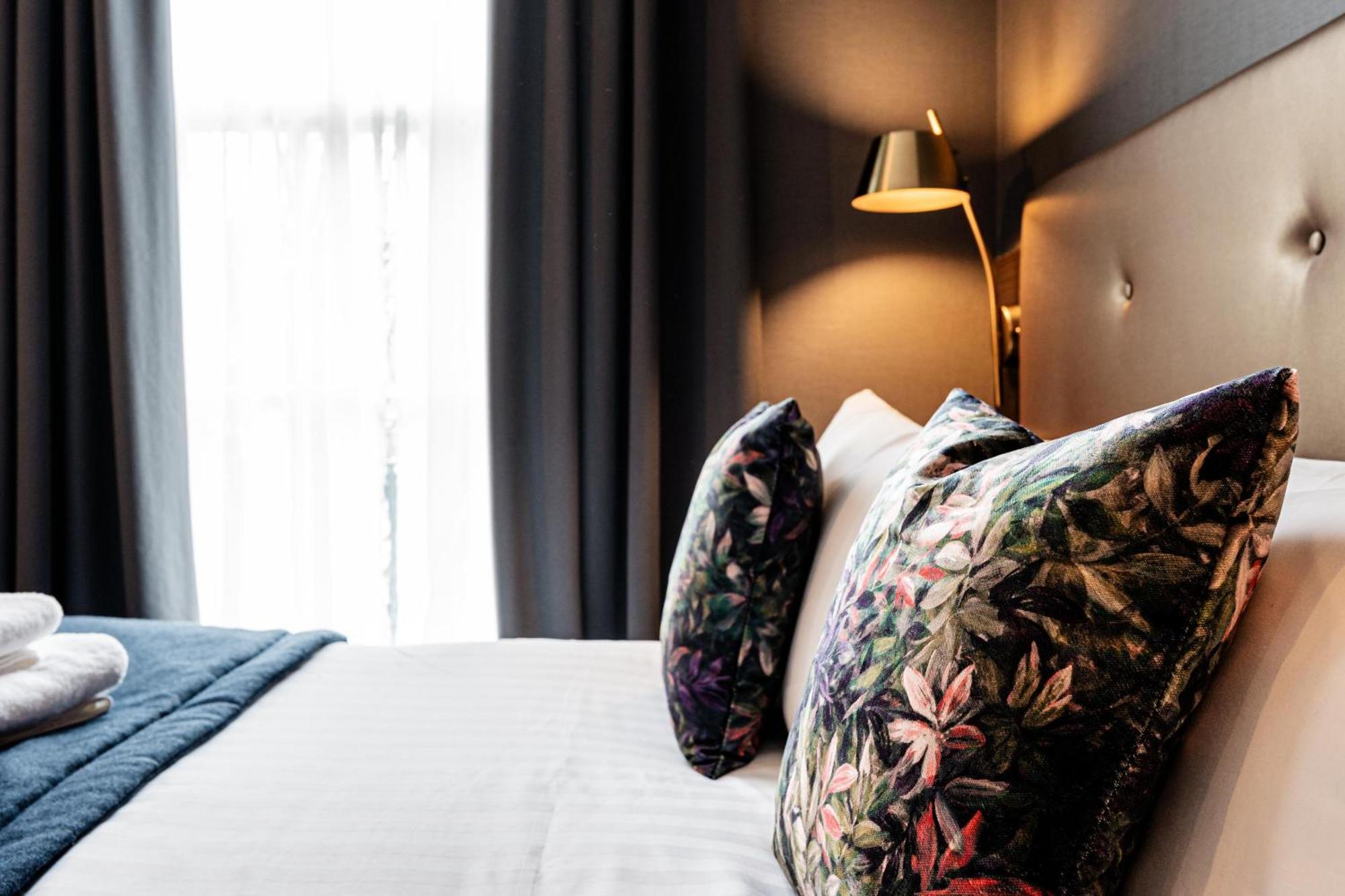 The House On Warwick Hotell London Exteriör bild