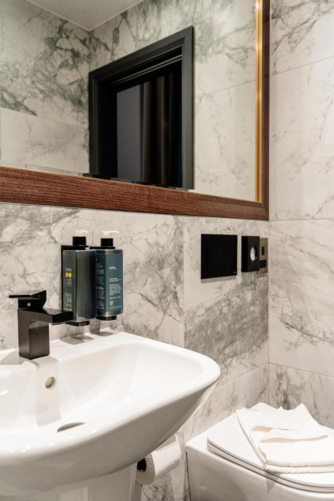 The House On Warwick Hotell London Exteriör bild